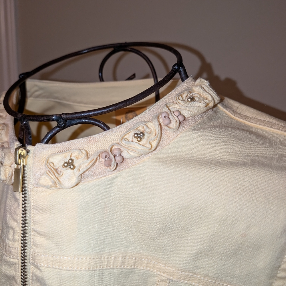 Ruby Rd. Light Yellow Jacket with Floral Collar - image 5